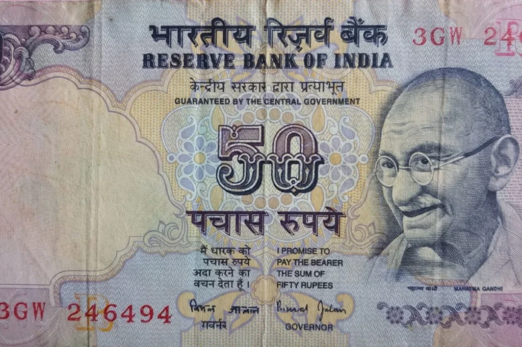 घर में रखा पुराना ₹50 का नोट बना सकता है आपको अमीर! ऐसे बेचें ऑनलाइन और कमाएँ लाखों रुपये