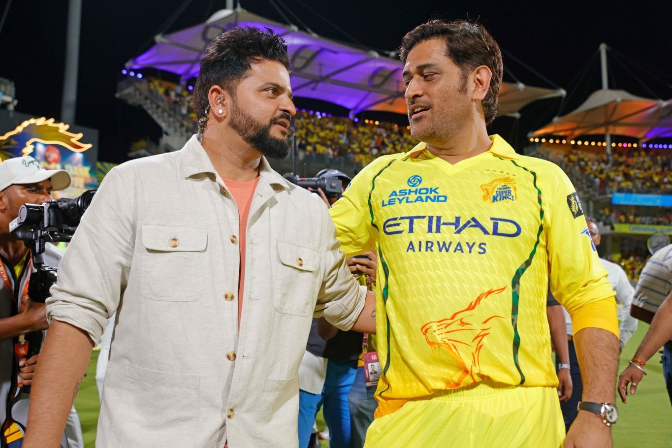 MS Dhoni Retirement? 44 साल के CSK दिग्गज का चेपॉक में भावुक चक्कर, फैंस की आंखें हुई नम