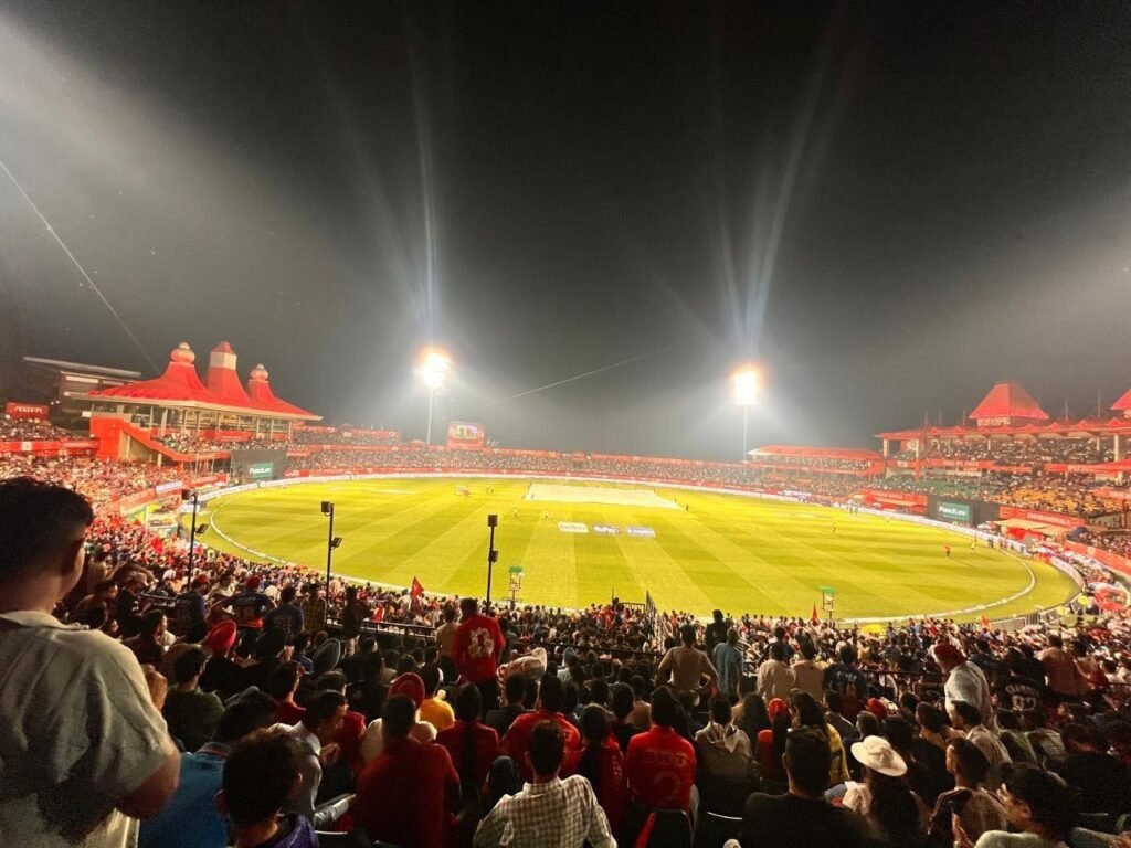 rcb VS GT